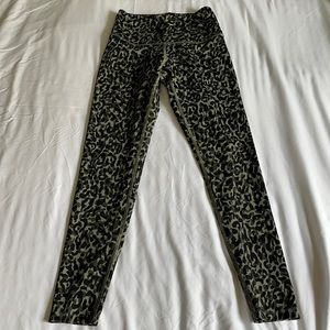 Victoria Secret Pink Ultimate leggings